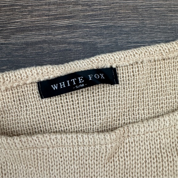 BrandNew✨WhiteFox top in S/M - Picture 3 of 3